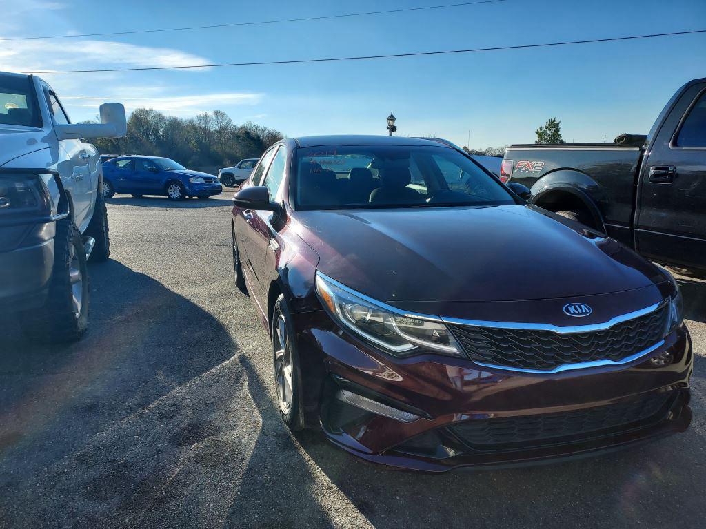 2019 Kia Optima LX's photo